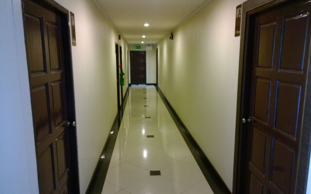 The Aree Grand Apartment