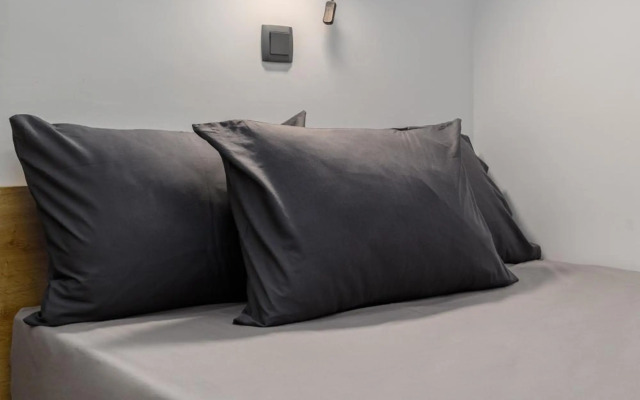 Stylish and Modern Studio - Miltos