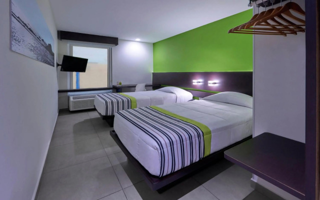City Express Junior by Marriott Cancun