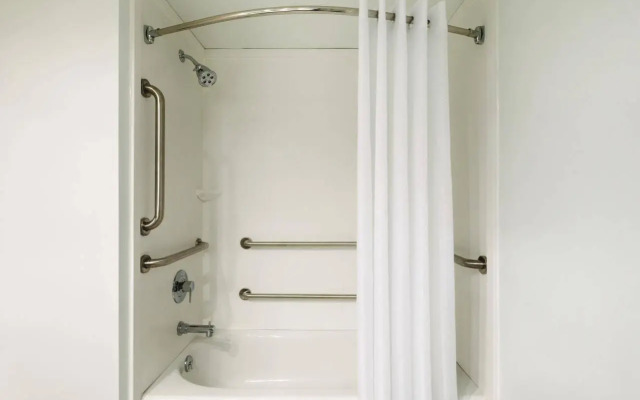 Country Inn & Suites by Radisson, La Crosse, WI