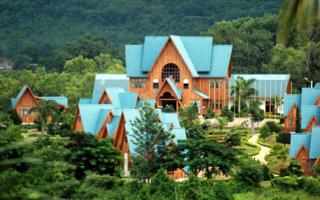 Aye Thar Yar Golf Resort