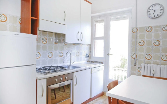 Trastevere Apartment with Patio