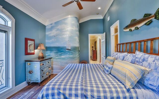 Bella Luna by RedAwning