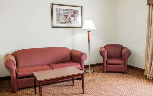 Comfort Suites near Indianapolis Airport