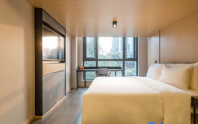 Atour Hotel Hangzhou Qianjiang Century City International Expo Center