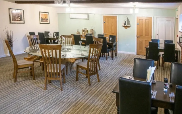 Sutton Staithe Hotel