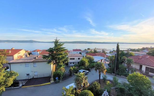Sleek and Serene Rooms Crikvenica
