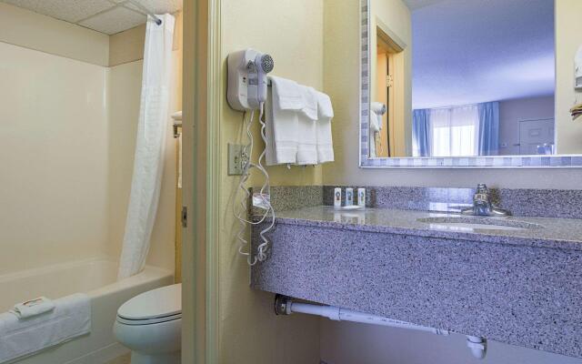 Quality Inn Calhoun North I-75