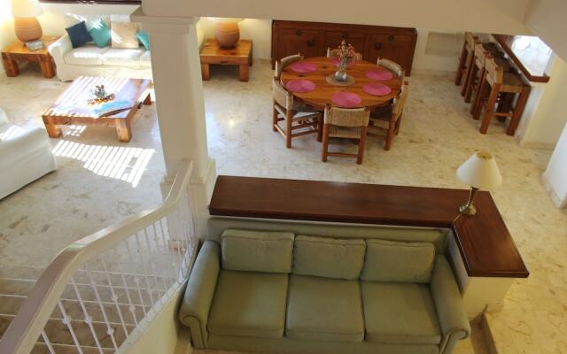 Stunning Residence 4 Bedrooms, AC, WiFi
