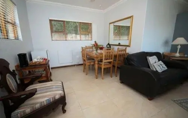 Lagoon Breeze Guest House
