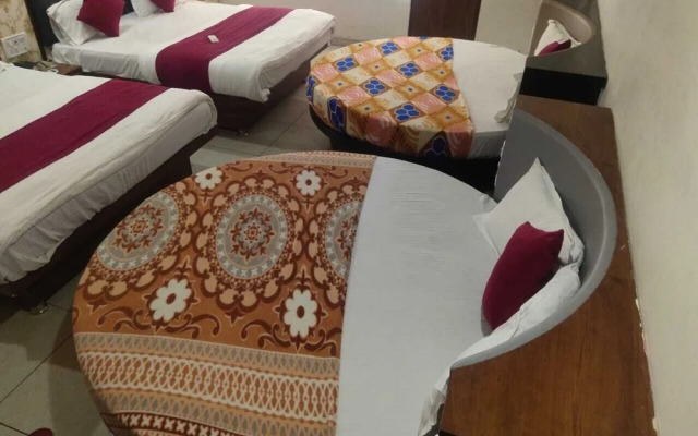 Hotel Royal King Nana Chiloda
