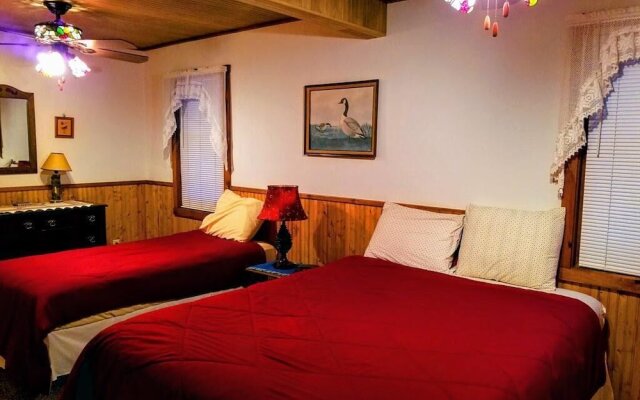 Duxbury 2 Bedroom Condo