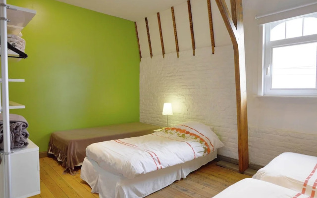 Oud Schooltje De Linde for Twenty Person