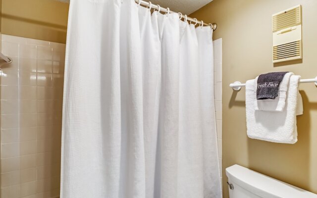 WVT 604 is a Beautiful 3 BR 2 Ba with a Boat Slip by RedAwning