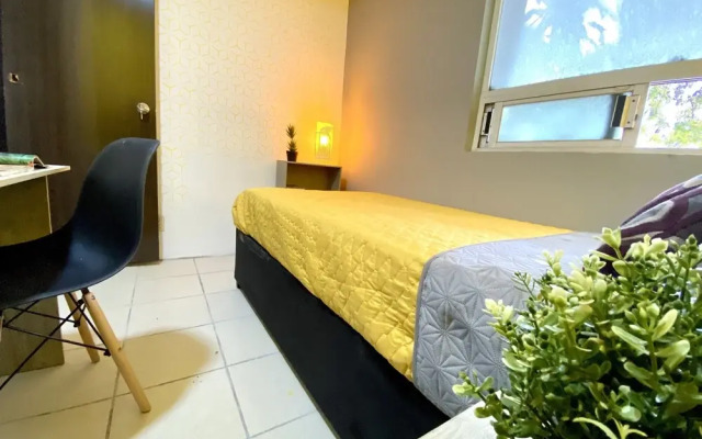 ROOMIES HOSTEL - Santa Maria La Ribera