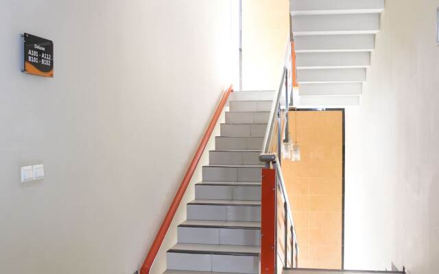 Airy Regol Lengkong Besar 145 Bandung