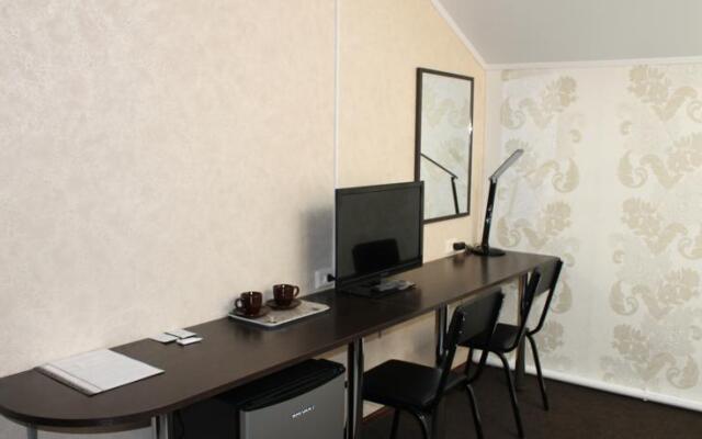Karina Hotel