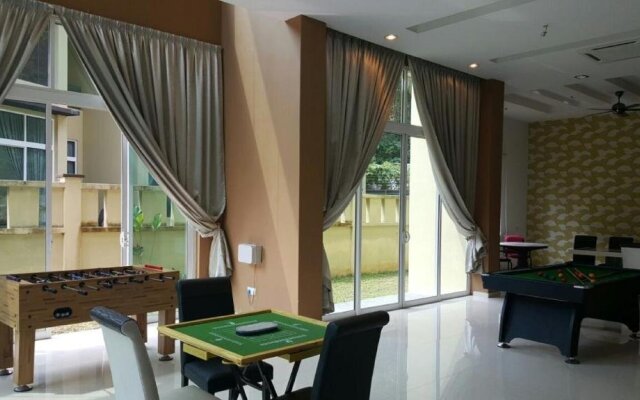 Templer Holiday Home