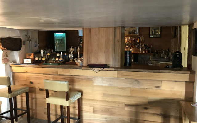The Pecking Mill Inn
