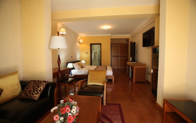 Ark Hotel Addis