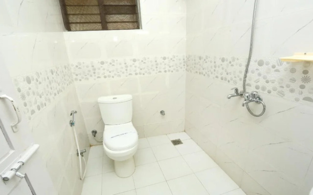 Hotel Vbee Plaza By OYO Rooms