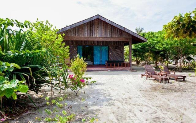 Pom Pom Island Resort