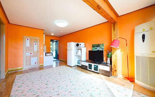 Taean Autumn Sea Pension