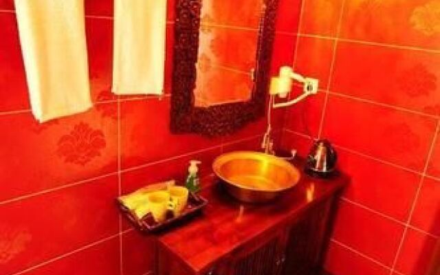 Lijiang Ancient City Ayutaya Hostels