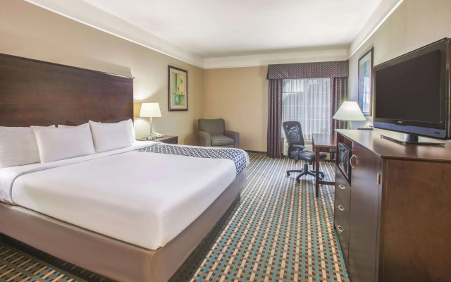 La Quinta Inn & Suites by Wyndham Bay City