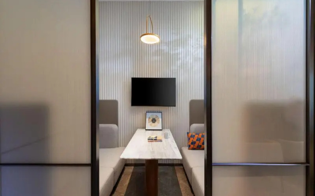 Holiday Inn Express Shanghai North Bund Riverside – Guest Rooms – Shanghai