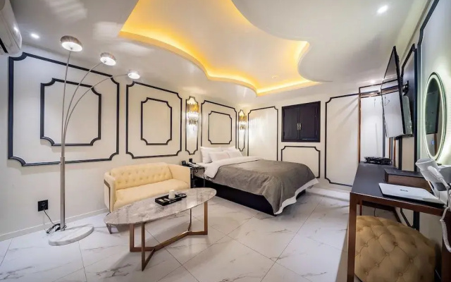 The Gray Hotel
