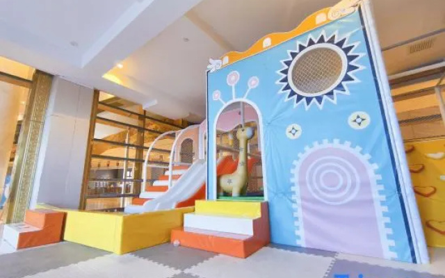 Merlinhod Zhonghua Hotel (Xilinhot Railway Station) – Entertainment – Xilinhot