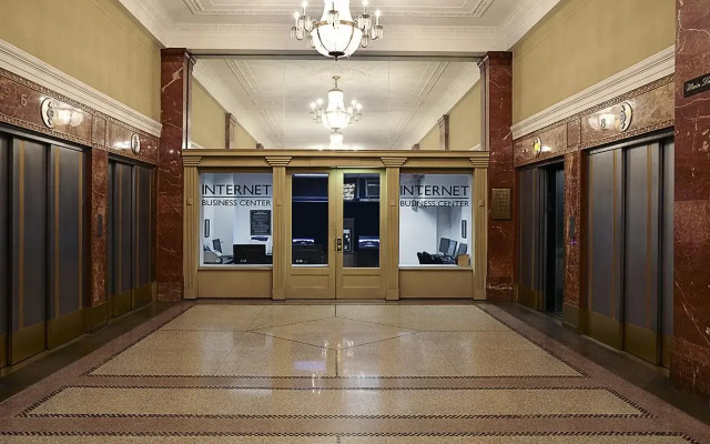 Hotel Pennsylvania (Closed)