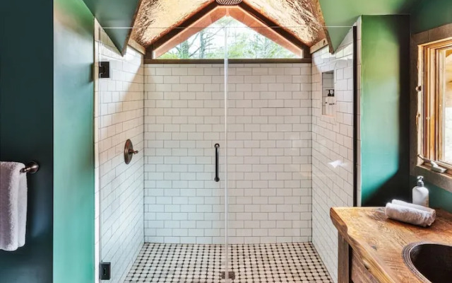 Urban Cowboy Lodge