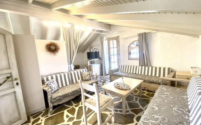 Sybota Seaside Retreat - Chique Marina Loft