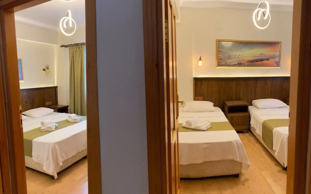 Destina Suit Hotel