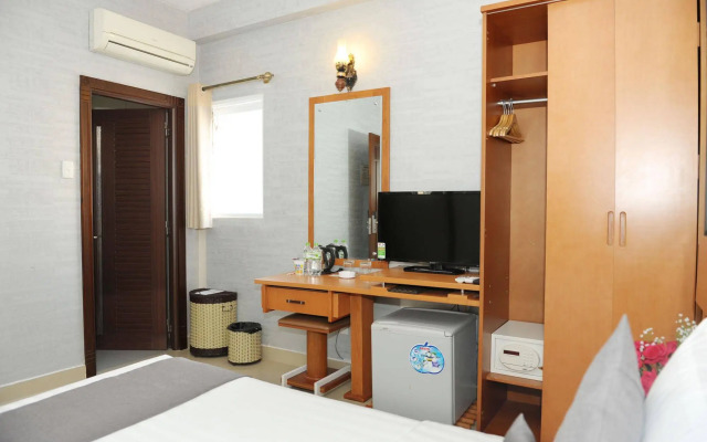 Thuy Sakura Hotel & Serviced Apartment