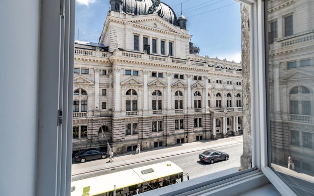 Opera House Apartment 1