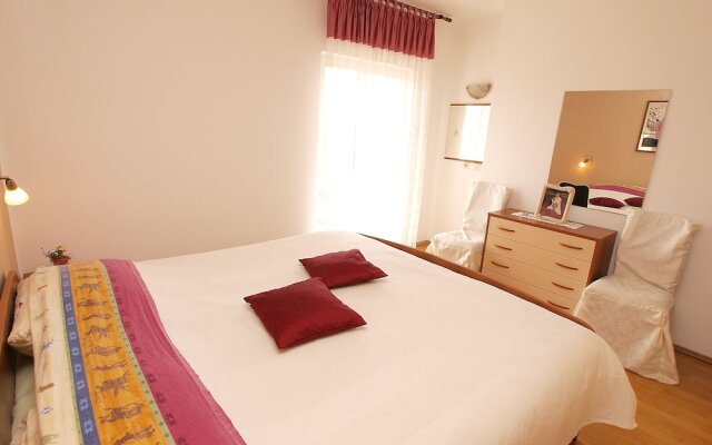 Apartment Neven 810