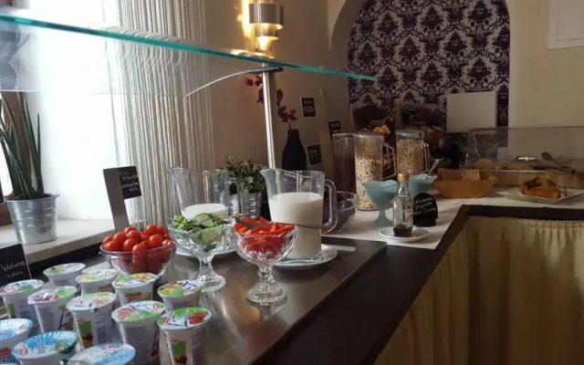 Hallbergerhof Hotel & Hostel