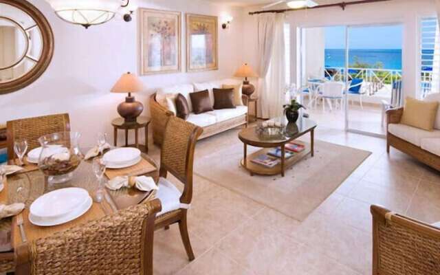 Condo Beach View 208