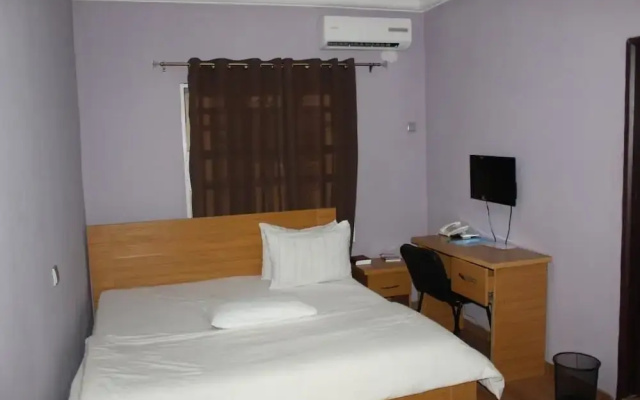 Rendezvous Hotel
