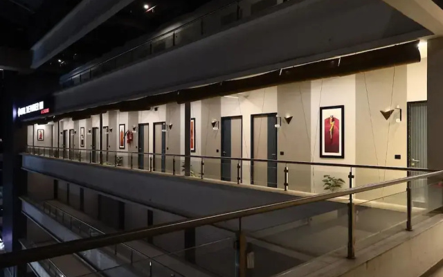 HOTEL THE PARKER INN By KBNT GROUP