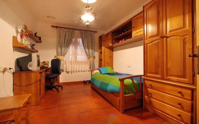 Villa - 3 Bedrooms with Pool - 103124