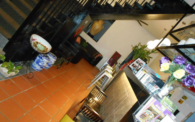 St Hostel