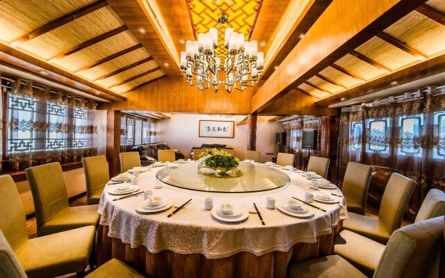 Taihe Like Inn