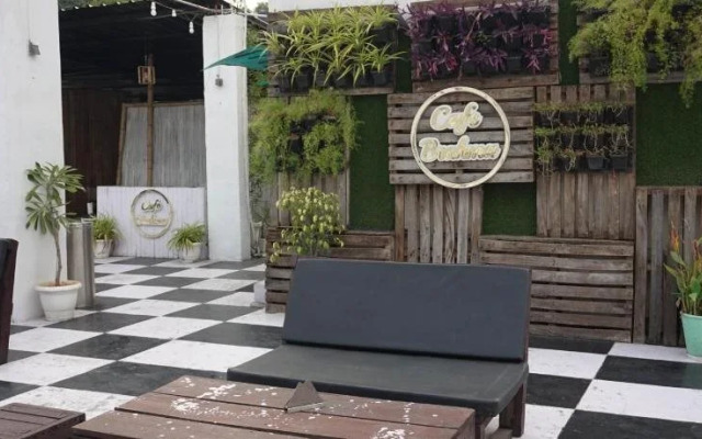 Hotel Sapphire