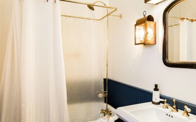 Red Rose Bed & Breakfast