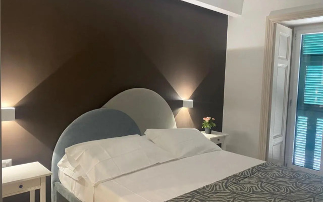 Suite Riviera 84 (Adults Only)