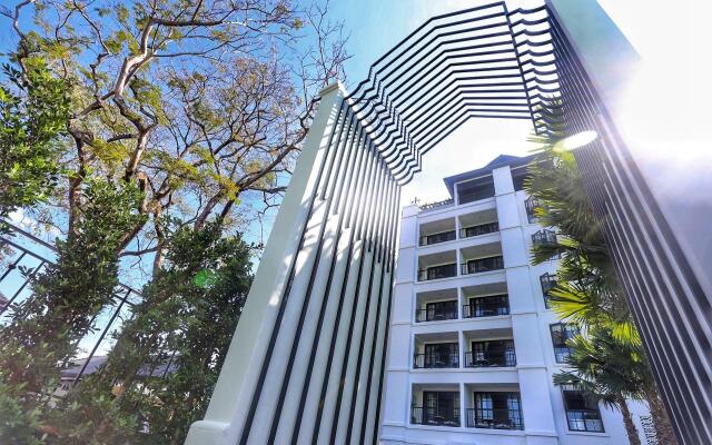 MORA Boutique Hotel
